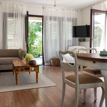 Weber Feriehus Gyenesdiás